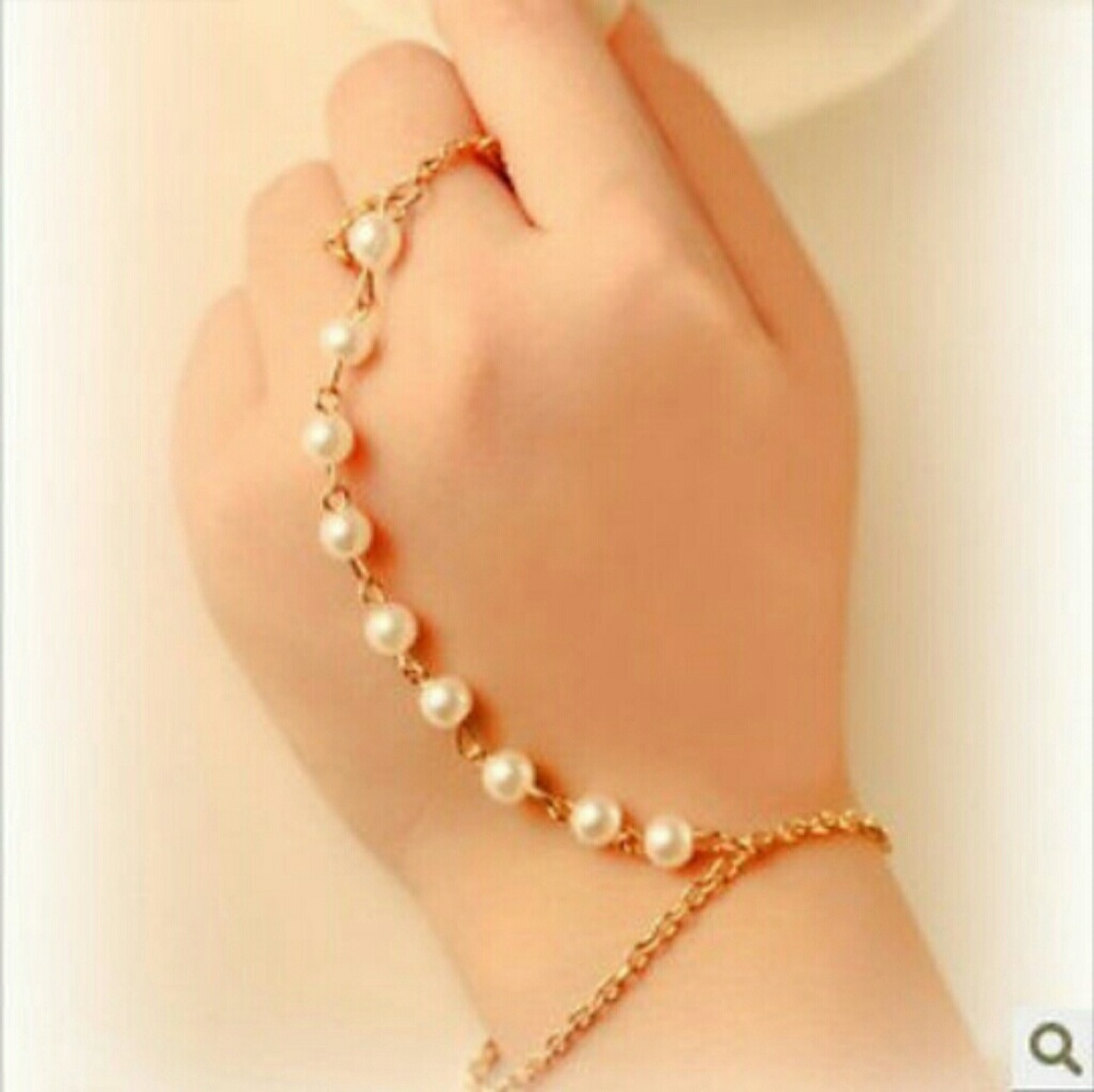COPY - A Bracelet Attached with a Ring, Adjustable